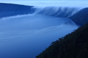 9月 滝霧（摩周湖）